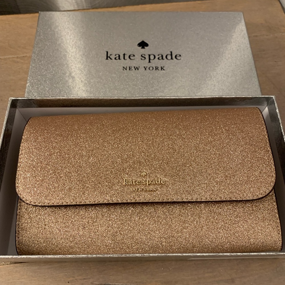 Kate Spade Tinsel Boxed Medium Phone Wristlet in Rose Gold